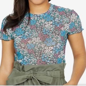 BCBG FLORAL TOP size L.